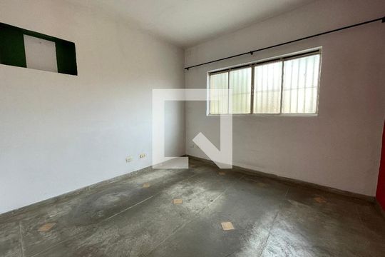 Quarto 1 de casa para alugar com 2 quartos, 65m² em Caxingui, São Paulo