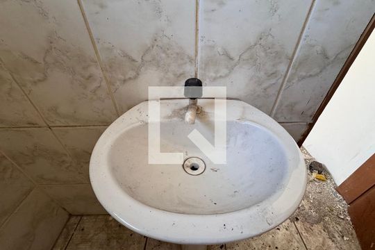 Banheiro de apartamento para alugar com 1 quarto, 40m² em Rio dos Sinos, São Leopoldo