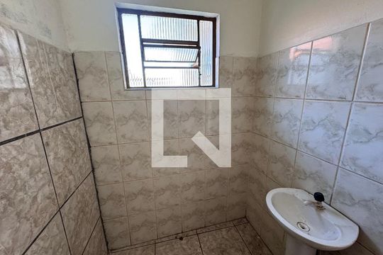 Banheiro de apartamento para alugar com 1 quarto, 40m² em Rio dos Sinos, São Leopoldo