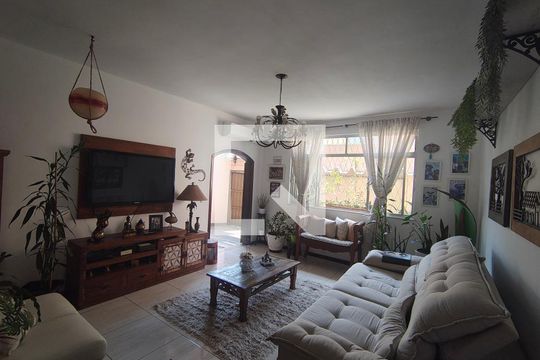 Sala de TV de casa de condomínio à venda com 4 quartos, 345m² em Tanque, Rio de Janeiro