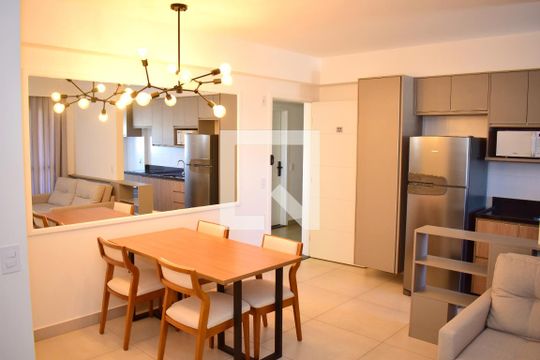 Sala/Cozinha de kitnet/studio para alugar com 1 quarto, 42m² em Jardim Sumare, Ribeirão Preto