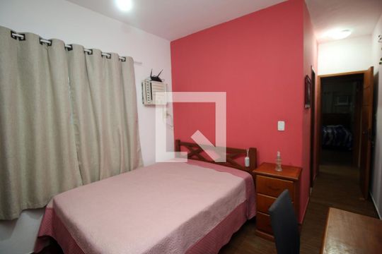 Quarto 2 de casa à venda com 4 quartos, 130m² em Penha Circular, Rio de Janeiro