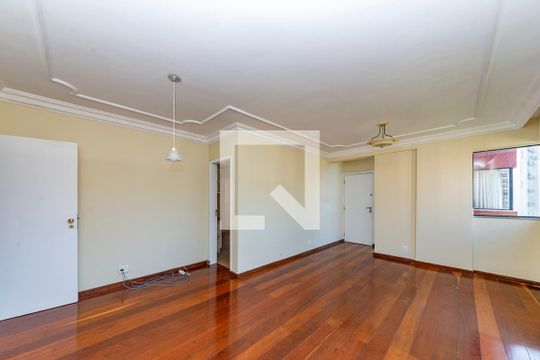 Sala de apartamento à venda com 3 quartos, 100m² em Santo Antônio, Belo Horizonte