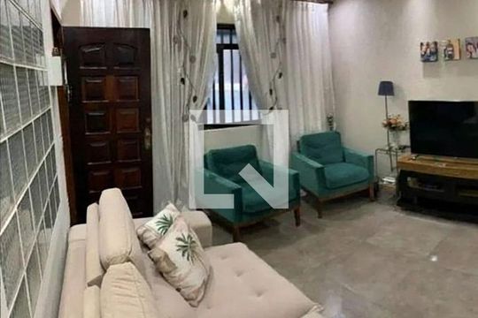 Casa à venda com 4 quartos, 101m² em Quitaúna, Osasco