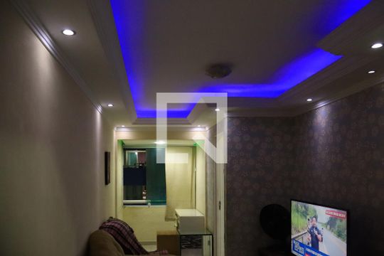 Sala de apartamento para alugar com 1 quarto, 45m² em Nova Brasília, Salvador