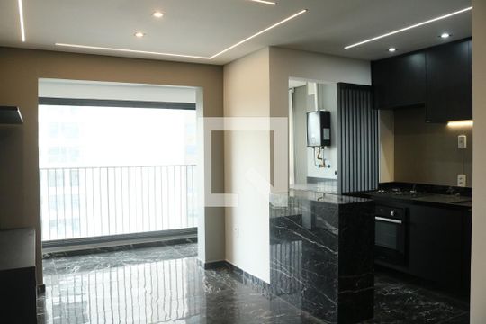 Sala de apartamento à venda com 3 quartos, 67m² em Vila Anastácio, São Paulo