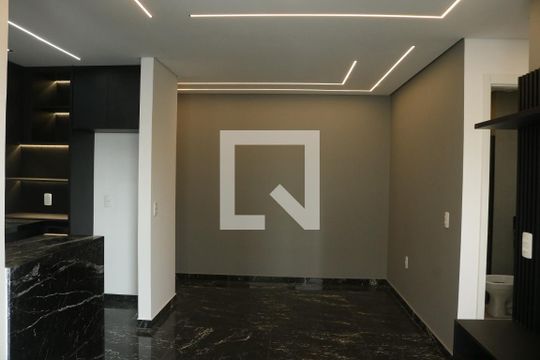 Sala de apartamento à venda com 3 quartos, 67m² em Vila Anastácio, São Paulo