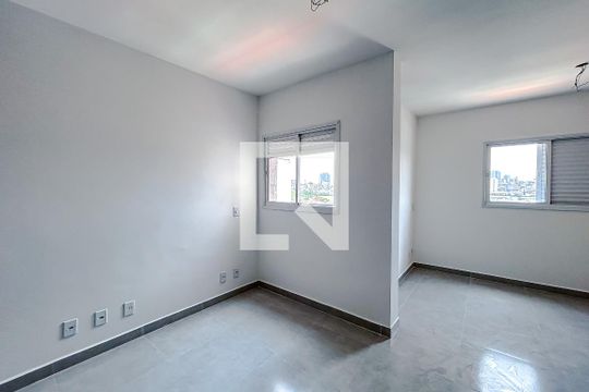 Sala de kitnet/studio para alugar com 1 quarto, 30m² em Vila Carrão, São Paulo