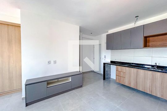 Sala de kitnet/studio para alugar com 1 quarto, 30m² em Vila Carrão, São Paulo