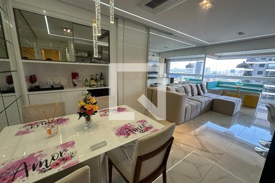 Sala de apartamento para alugar com 2 quartos, 82m² em Bethaville I, Barueri