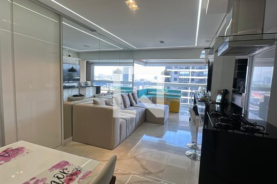 Sala de apartamento para alugar com 2 quartos, 82m² em Bethaville I, Barueri