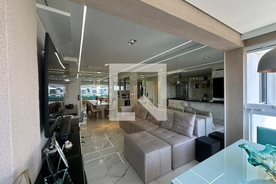 Sala de apartamento para alugar com 2 quartos, 82m² em Bethaville I, Barueri