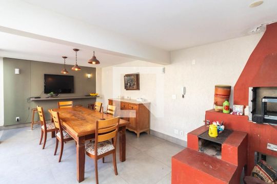 Área comum de casa para alugar com 4 quartos, 398m² em Cidade Nova, Belo Horizonte