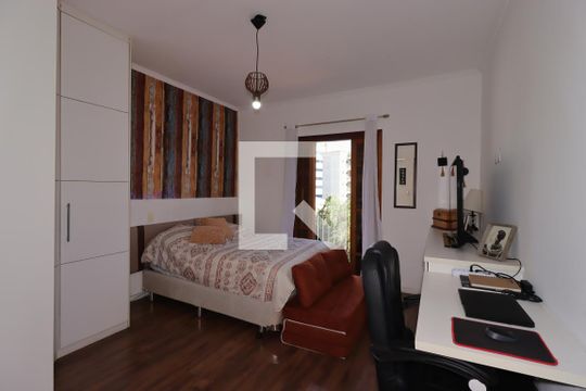 Suíte 1 de casa à venda com 3 quartos, 310m² em Vila Bastos, Santo André