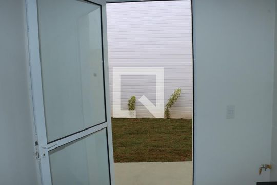 Casa de Condomínio para alugar com 2 quartos, 80m² em Chácara Ondas Verdes, Cotia