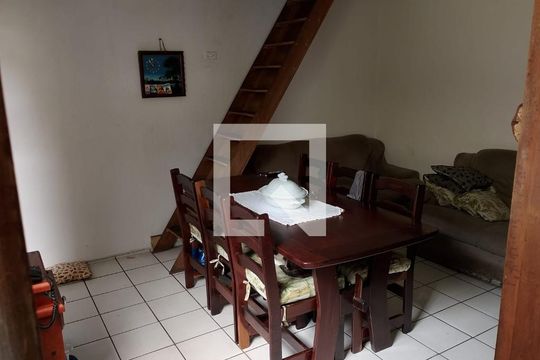 Casa à venda com 2 quartos, 86m² em Nova Gerti, São Caetano do Sul