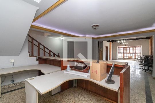Sala de casa para alugar com 3 quartos, 251m² em Vila Rio Branco, São Paulo