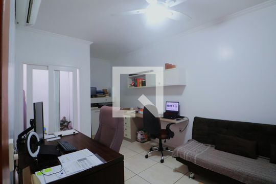 Quarto de casa à venda com 3 quartos, 230m² em Estância Velha, Canoas