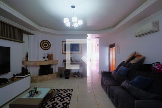 Sala de casa à venda com 3 quartos, 230m² em Estância Velha, Canoas