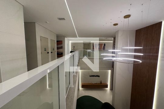 Hall de entrada de apartamento à venda com 3 quartos, 89m² em Alphaville, Barueri