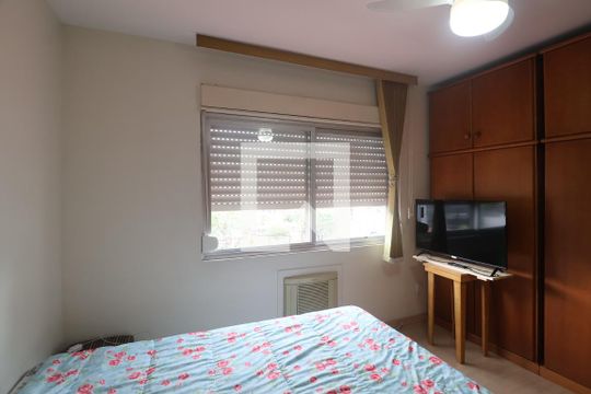 Quarto 2 de apartamento à venda com 2 quartos, 70m² em Centro, Canoas