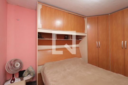 Quarto 2 de casa à venda com 2 quartos, 150m² em Jardim Itapemirim, São Paulo