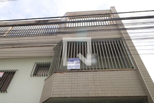 Plaquinha de apartamento para alugar com 5 quartos, 506m² em Santa Mônica, Uberlândia