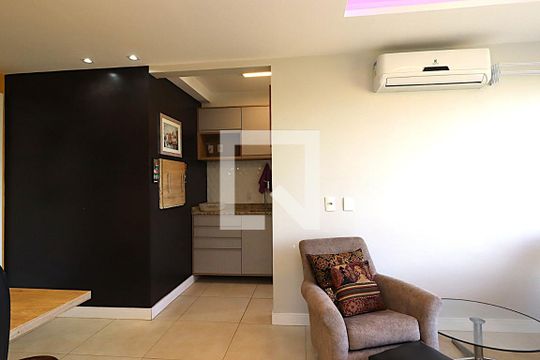 Sala de apartamento à venda com 2 quartos, 56m² em Sarandi, Porto Alegre