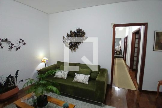 Casa à venda com 3 quartos, 165m² em Santa Paula, São Caetano do Sul