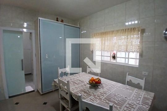 Casa à venda com 3 quartos, 165m² em Santa Paula, São Caetano do Sul