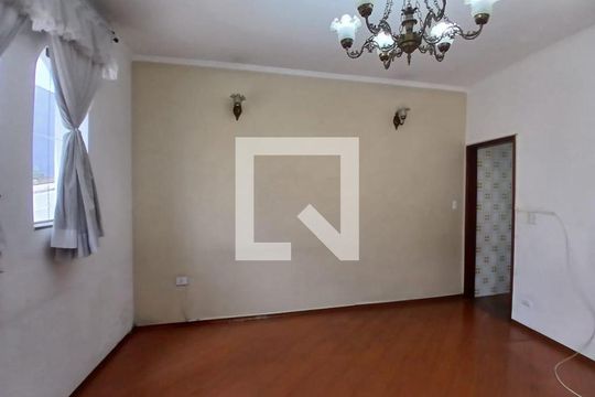 Casa à venda com 3 quartos, 175m² em Santo Antônio, São Caetano do Sul