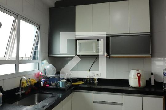 Cozinha  de apartamento à venda com 3 quartos, 82m² em Vila Lusitania, São Bernardo do Campo