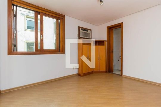 Quarto 1 de apartamento à venda com 2 quartos, 128m² em Jardim do Salso, Porto Alegre