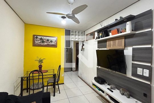 Sala de casa à venda com 2 quartos, 60m² em Arroio da Manteiga, São Leopoldo