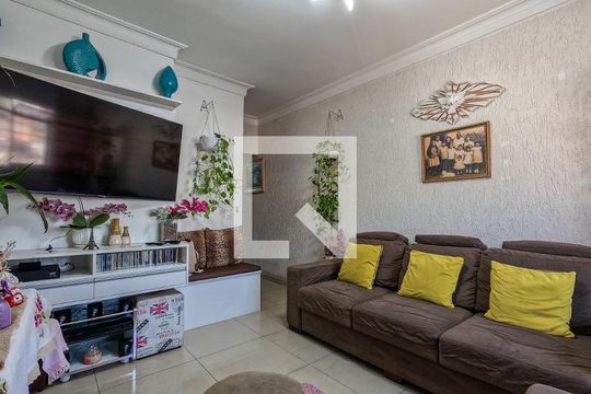 Sala de casa para alugar com 2 quartos, 180m² em Vila Cruz das Almas, São Paulo