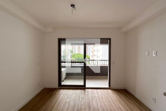 Quarto de kitnet/studio à venda com 0 quarto, 29m² em Vila Santa Catarina, São Paulo