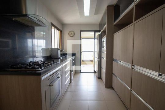 Cozinha de apartamento para alugar com 4 quartos, 145m² em Águas Claras, Brasília