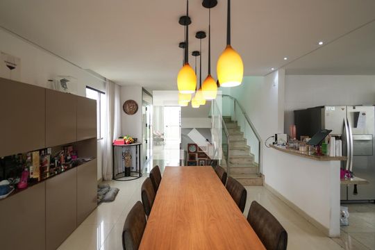 Apartamento à venda com 4 quartos, 400m² em Savassi, Belo Horizonte