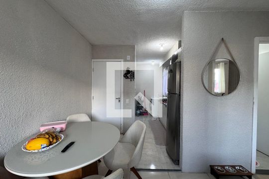 Sala de apartamento para alugar com 2 quartos, 44m² em Santos Dumont, São Leopoldo