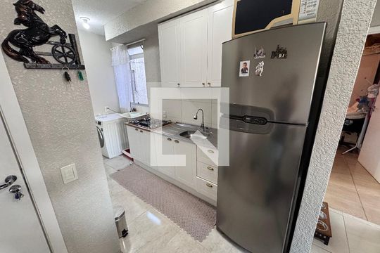 Cozinha de apartamento para alugar com 2 quartos, 44m² em Santos Dumont, São Leopoldo