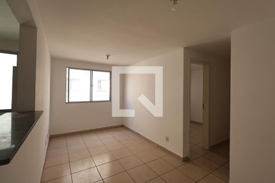 Sala de apartamento à venda com 2 quartos, 50m² em Parque Sao Vicente, Santo André