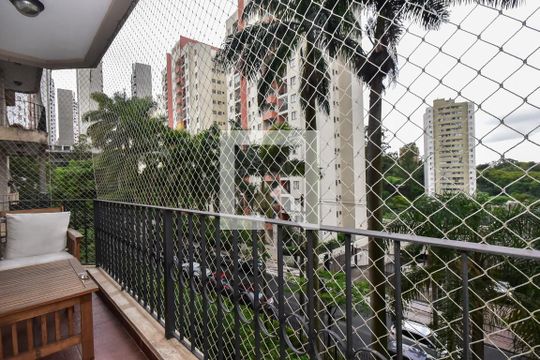 Varanda de apartamento para alugar com 4 quartos, 147m² em Jardim Ampliacao, São Paulo