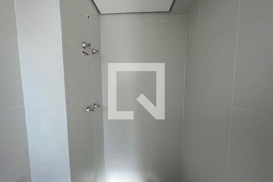 Banheiro do Quarto 2 de apartamento para alugar com 3 quartos, 79m² em Butantã, São Paulo
