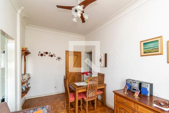 Sala de apartamento à venda com 2 quartos, 63m² em Olaria, Rio de Janeiro