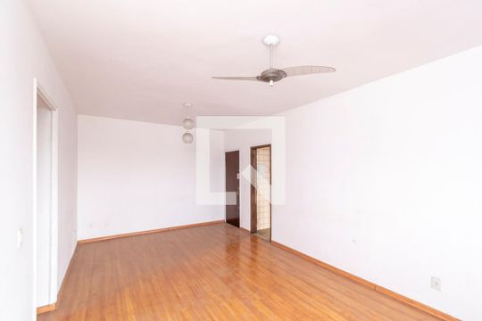 Sala de apartamento à venda com 3 quartos, 120m² em Penha Circular, Rio de Janeiro