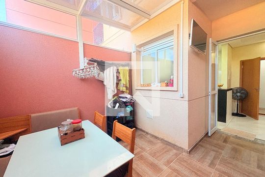 Quintal de apartamento à venda com 2 quartos, 60m² em Cecap, Jundiaí