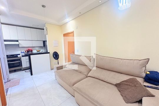 Sala de apartamento à venda com 2 quartos, 60m² em Cecap, Jundiaí