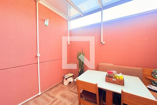 Quintal de apartamento à venda com 2 quartos, 60m² em Cecap, Jundiaí