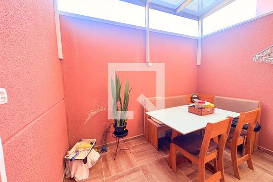 Quintal de apartamento à venda com 2 quartos, 60m² em Cecap, Jundiaí