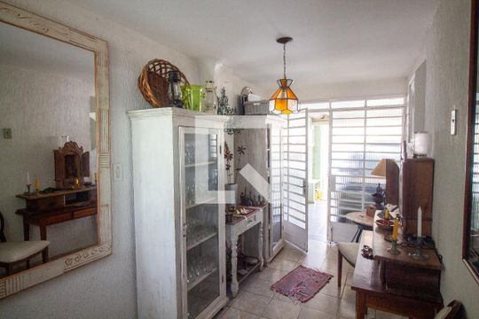Hall De Entrada de casa à venda com 2 quartos, 110m² em Vila Cordeiro, São Paulo